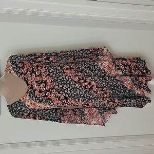 Westport 1962 Size M, Black w/ Floral Bell Sleeve Shift Dress, Boho, EUC